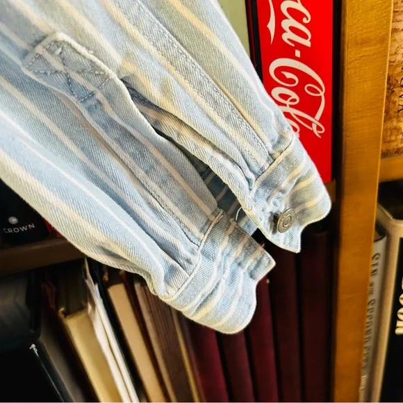 Vintage Levi's 1990s Striped Chambray Denim Long Sleeve Shirt, size XL FLAW - Picture 6 of 11